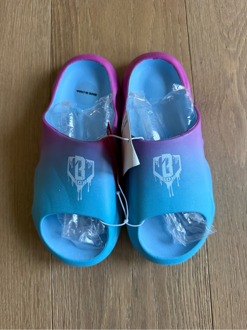 Baseball Lifestyle 101 - Youth Slides - NEW WITH TAGS